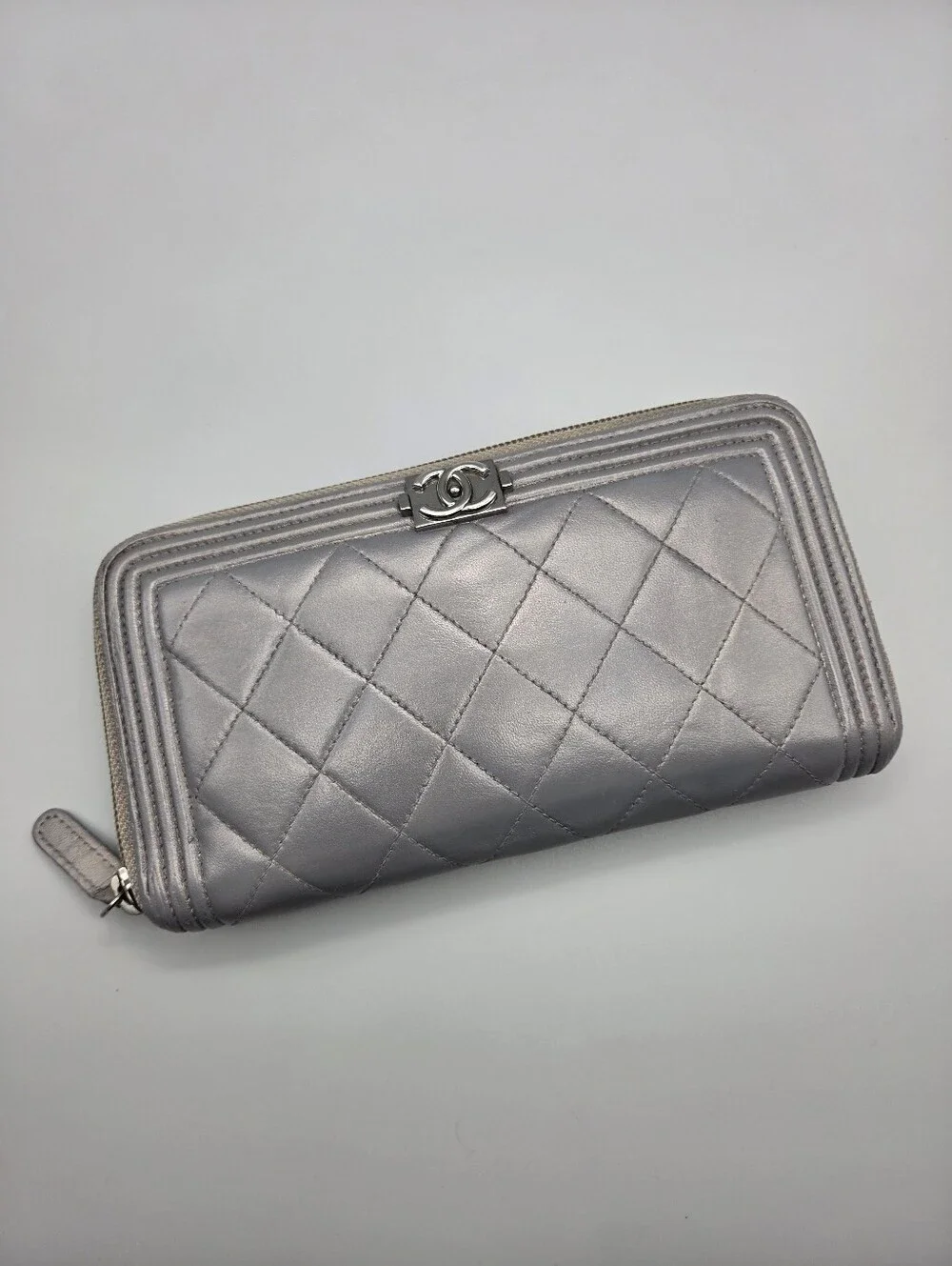 CHANEL 100% authentic
